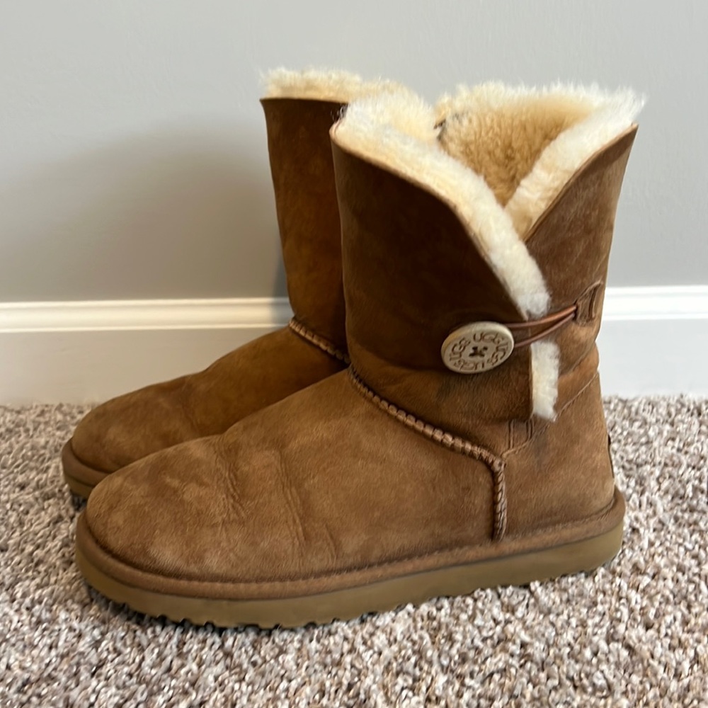 Ugg Womens Bailey Button II Boot
